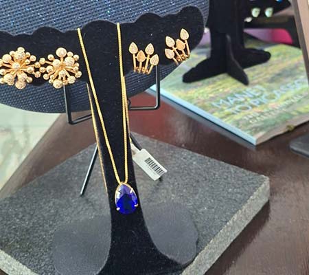 conjunto colar pedra azul e brincos conjunto colar pedra azul e brincos