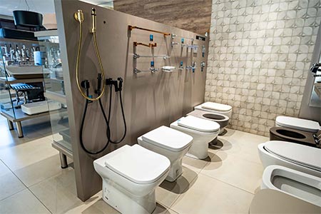 Metais para banheiro Torneiras, porta toalhas e metais para banheiro