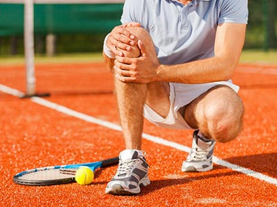 Traumatologia do esporte Esportista com dor no joelho