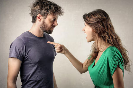 Discussões constantes discussões constantes