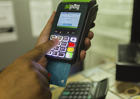 Pagamento por cartão ou Pix pagamento por cartão ou Pix