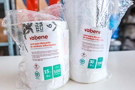sacos para descarte de resíduos infectantes