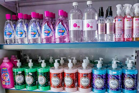 álcool aromático e sabonetes
