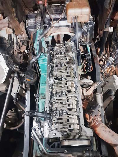 substituição do cabeçote motor volvo Fh