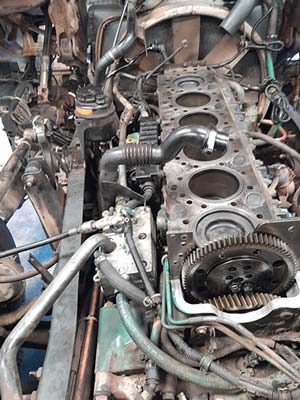substituição do cabeçote motor volvo Fh