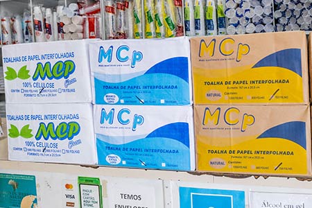 toalha de papel interfolhada