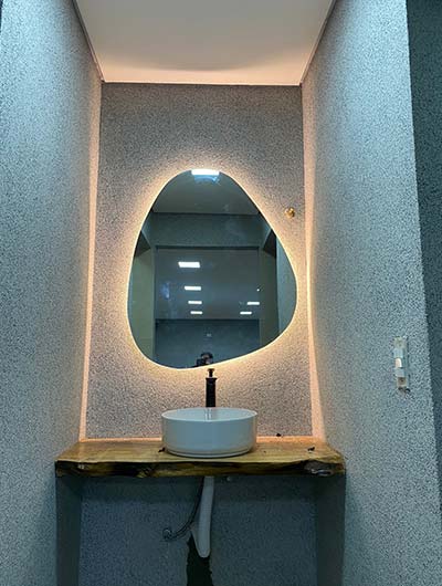 Espelho orgânico com fundo em LED espelho orgânico com fundo em led