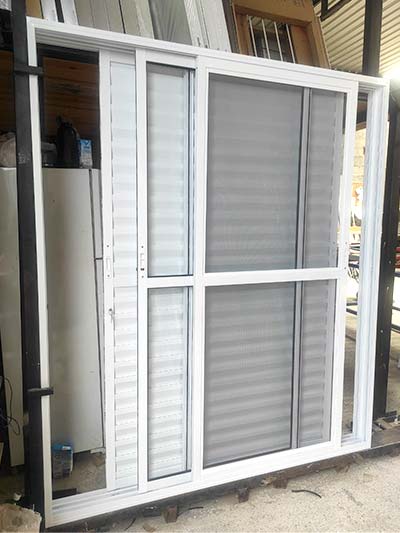 Porta balcão 3 folhas móveis com tela porta balcão três folhas móveis com tela