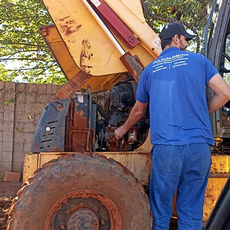 Manutenção de máquinas pesadas Manutenção de máquinas pesadas