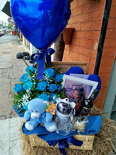 cesta de aniversário