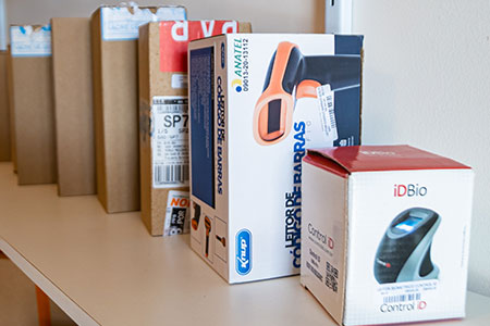 Teclados, mouses, caixas de som e outros periféricos para os seus equipamentos