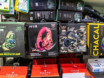 Headsets Headsets