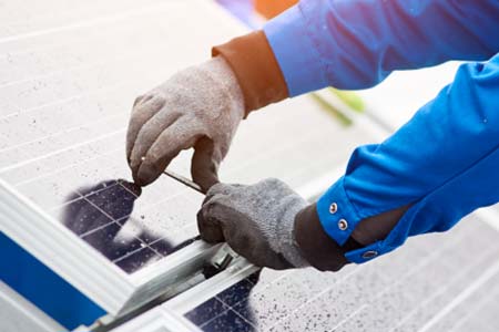Manutenção preventiva e corretiva das placas solares manutenção de placa solar