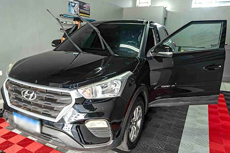 carro com insulfilm