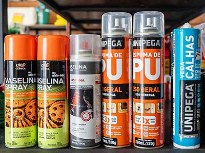 vaselina liquida, espuma expansiva e veda calha