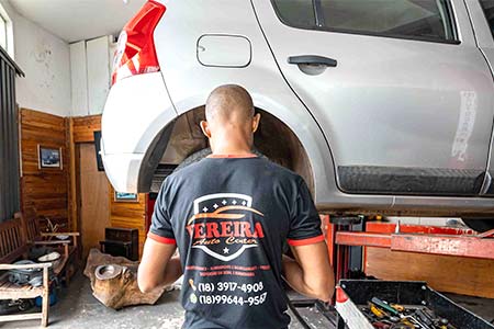 Manutenção da suspensão do carro manutenção da suspensão do carro