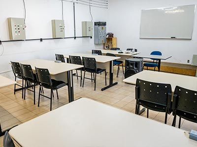 sala de aula de eletrotécnica
