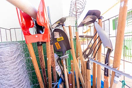 pás e ferramentas para jardinagem