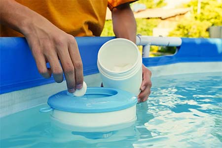 produtos para tratar a água da piscina produtos para piscina