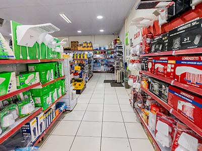 Chuveiros e duchas Chuveiros e duchas