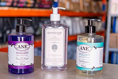 Sabonete liquido e gel higienizante sabonete liquido e gel higienizante