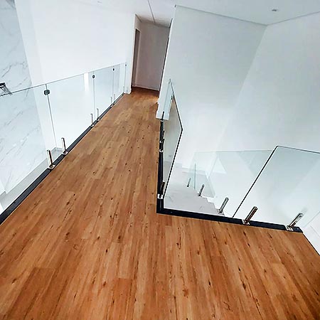 piso em corredor piso em corredor