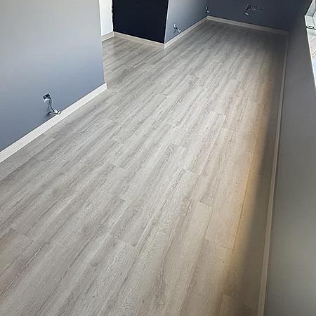 piso em corredor piso em corredor
