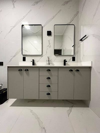 painel com rack e porta objeto