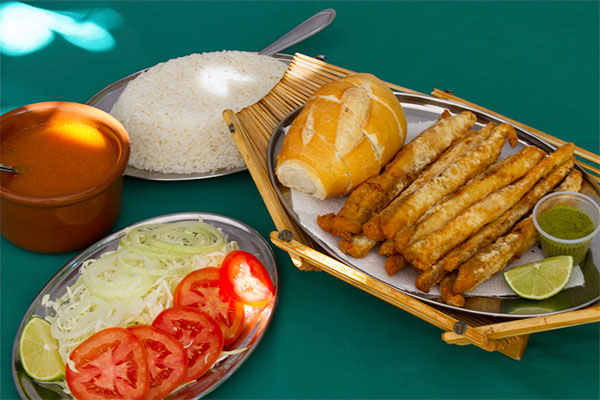 Comida a base de peixe