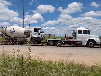 Remoção de caminhão betoneira Remoção de caminhão betoneira
