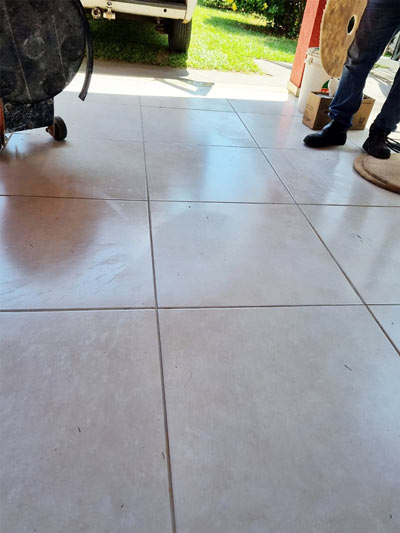 Piso antes do tratamento e da impermeabilização tratamento de piso