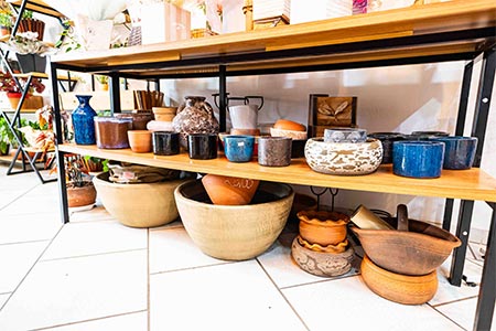 Vasos de cerâmica e terracota para decoração de ambientes Vasos de cerâmica e terracota para decoração de ambientes