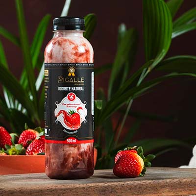 Iogurte natural sabor morango