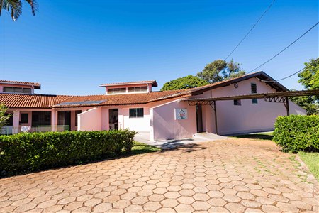Fachada da Escola Jardim Montessoriano