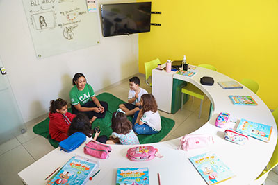 curso de inglês kids e kinder