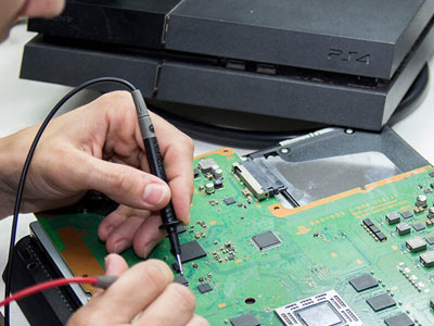 Manutenção de videogames e controles