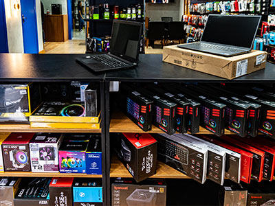Peças, acessórios e notebooks