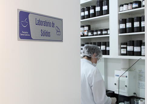 laboratório de sólidos