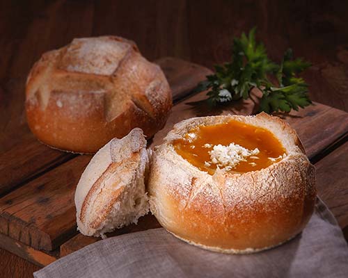 Festival dos Caldos Caldo acompanhado de pão