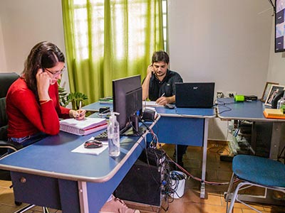 Atendimento Silva Gás e Água Equipe no escritório da Silva Gás e Água