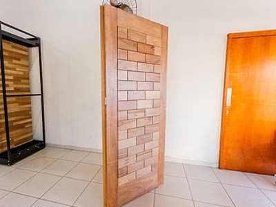 Portas frisadas Portas