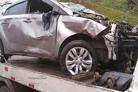Guincho para carro que sofreu acidente guincho para carro que sofreu acidente