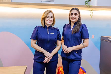 Enfermeira Bruna e Leticia Tecnica em Enfermagem Enfermeira Bruna e Leticia Tecnica em Enfermagem