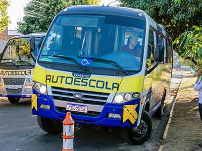Habilitação na categoria D Habilitação para dirigir ônibus