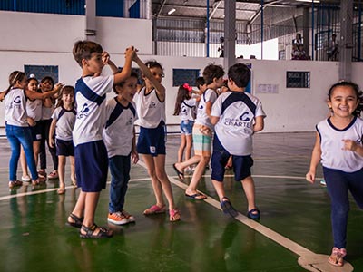 Quadra poliesportiva Quadra poliesportiva do Colégio Criarte