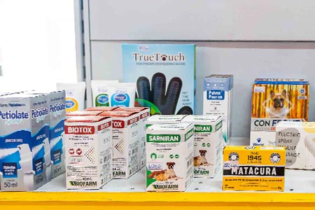 Pulguicida e carrapaticida para pets
