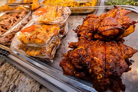 Assados Frango assado na brasa da rotisseria Frango Na Brasa em Araçatuba