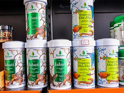 Rações para peixes e tartarugas