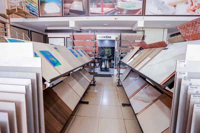 Loja da Construpérola com produtos para construção, reforma e acabamento