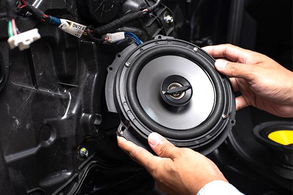 Instalação e manutenção de som automotivo
